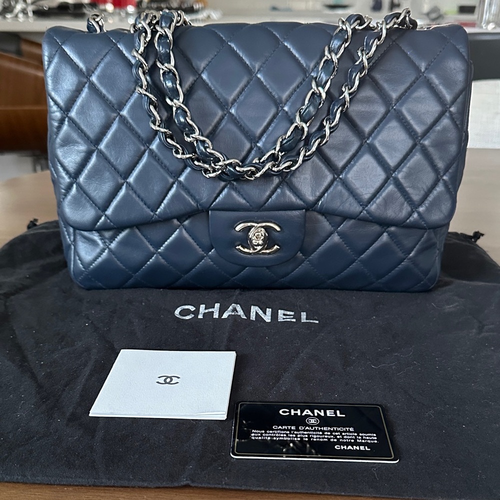 CHANEL Classic Jumbo Flap Navy Quilted Lambskin Bag
